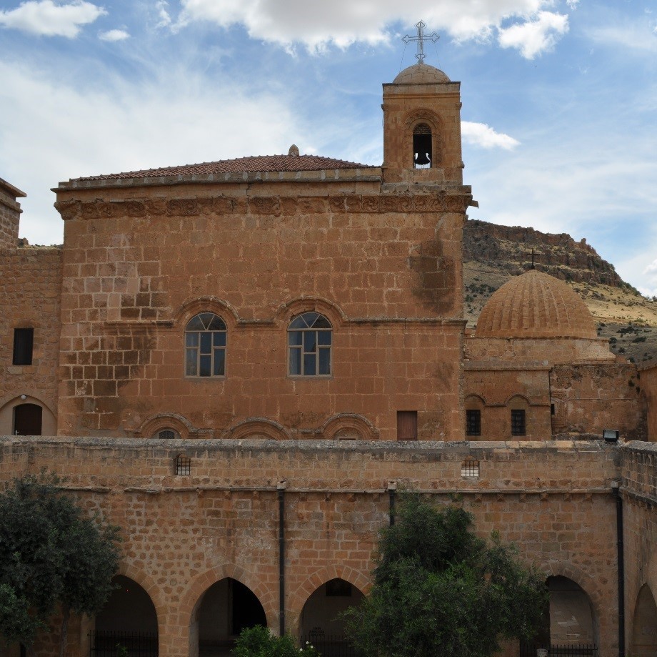 deyrulzafaran monastery sun temple mardin